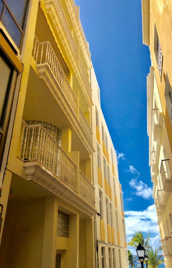 Apartamentos El Faro Puerto De Naos Exterior foto